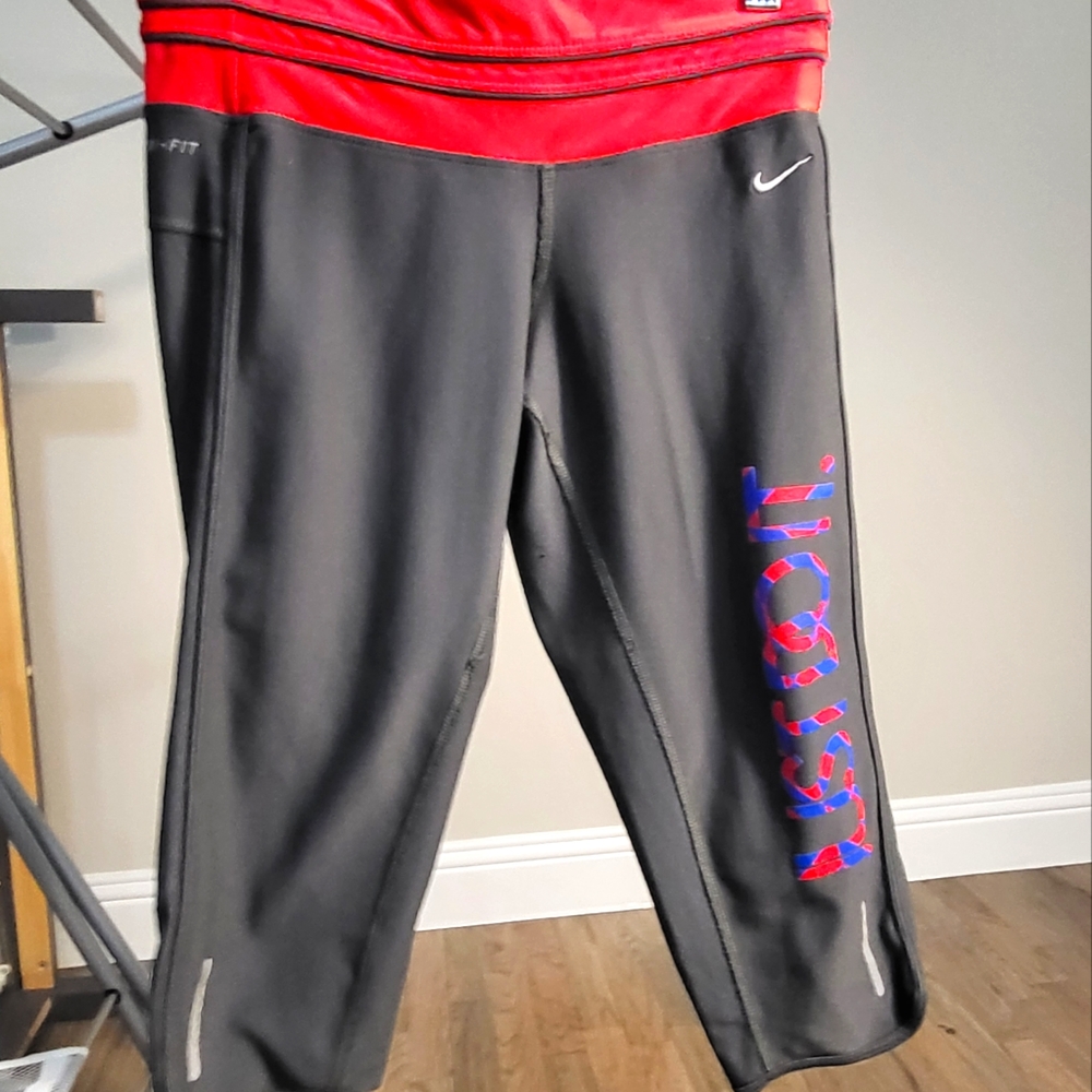 Nike capris